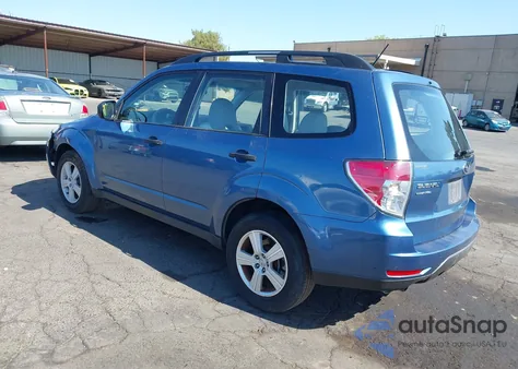 2010 Subaru Forester 2.5X из США, поврежденный, VIN JF2SH6BC7AH773838